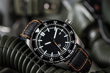 厦门欧米茄手表为什么不戴就不走了